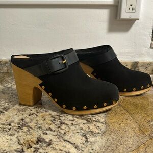COPY - Brand new Veronica Beard Dacey suede clog